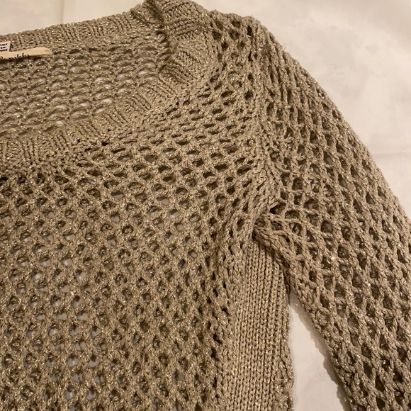 Sparkly tan knitted sweater - Picture 2 of 15